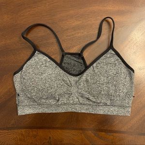 NWOT ABS Comfy Medium Salt and Pepper Sports Bra